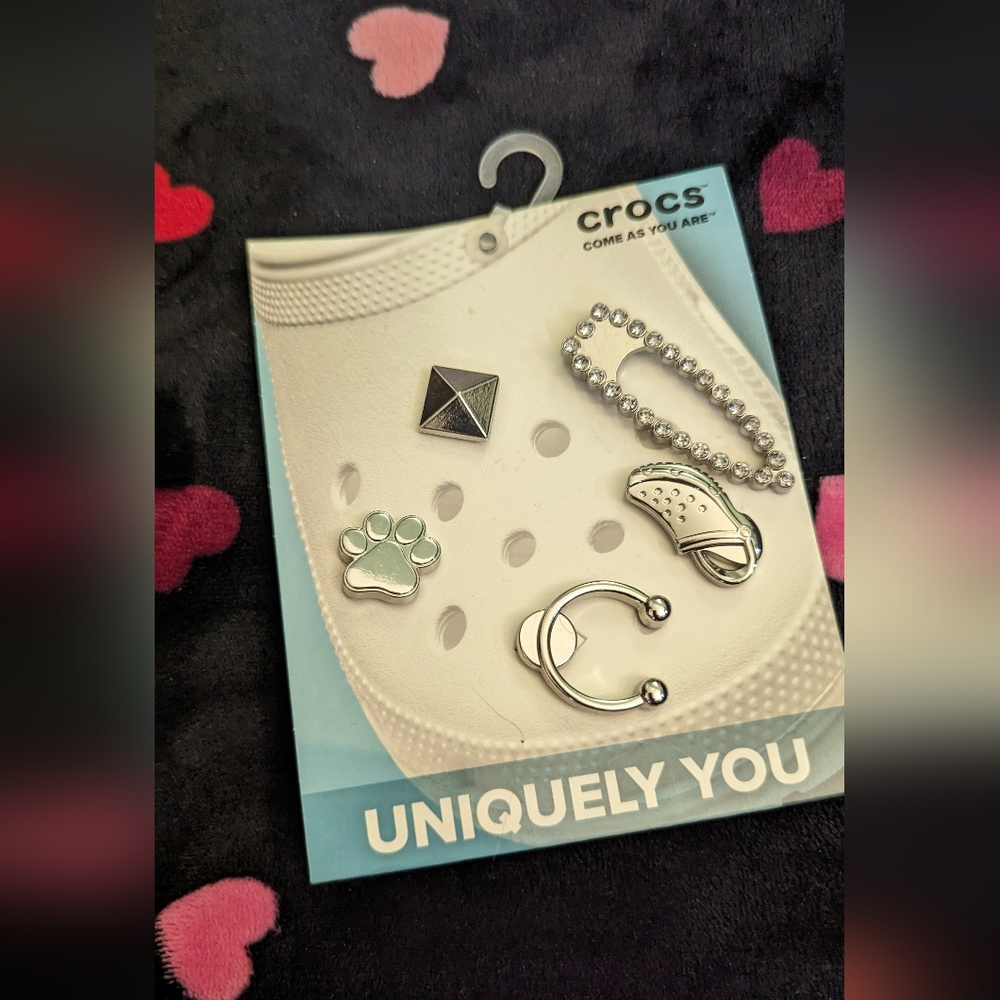 Crocs Charms Jibbitz Retired Metal 5 Piece Set Vintage- NWT
